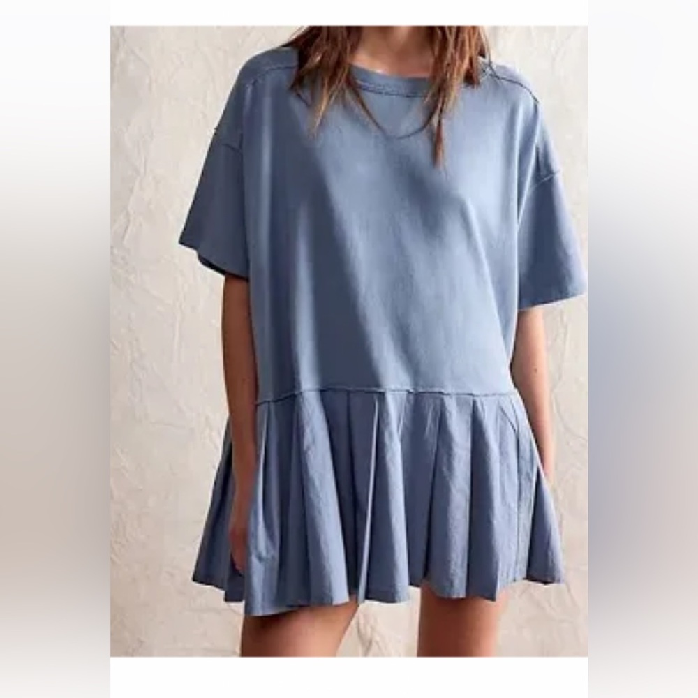 We The Free Ran Somewhere Tunic nwot